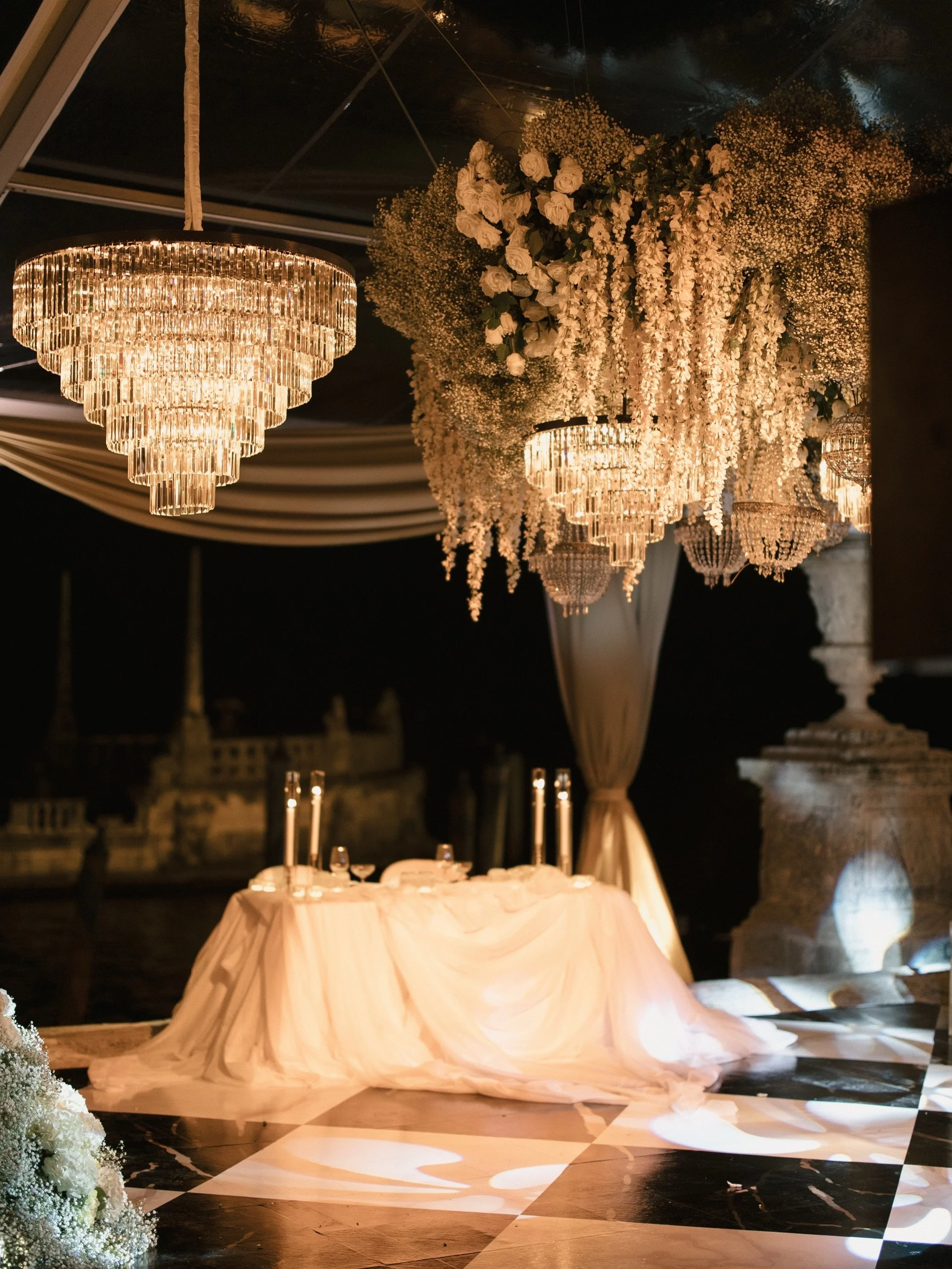 A wedding remembered in reverse 
Textures of Miami 

Shot in Miami for the incredible @louisfort.co