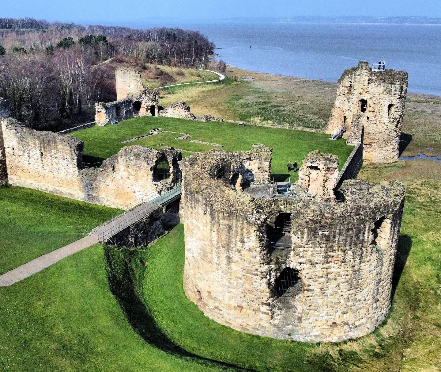 Good evening castle crawlers! 
Fflint castle is up and waiting for you on the website!
If you're looking for something to do in North Wales, check this one out!