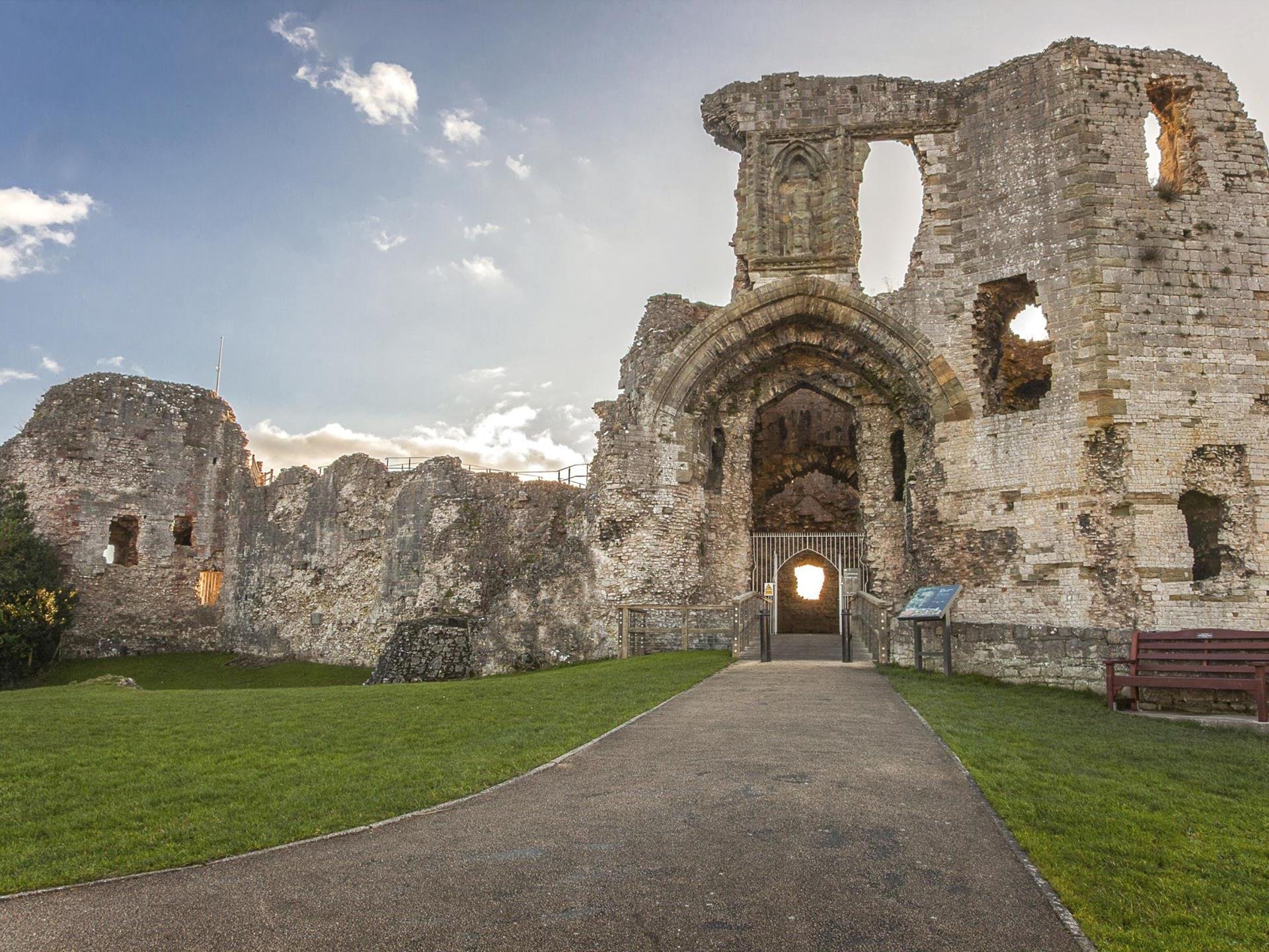 https://cadw.gov.wales/visit/places-to-visit/denbigh-castle