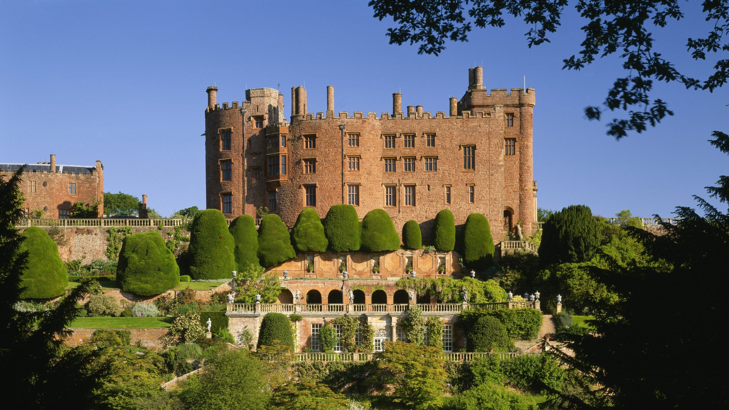 https://www.nationaltrust.org.uk/visit/wales/powis-castle-and-garden