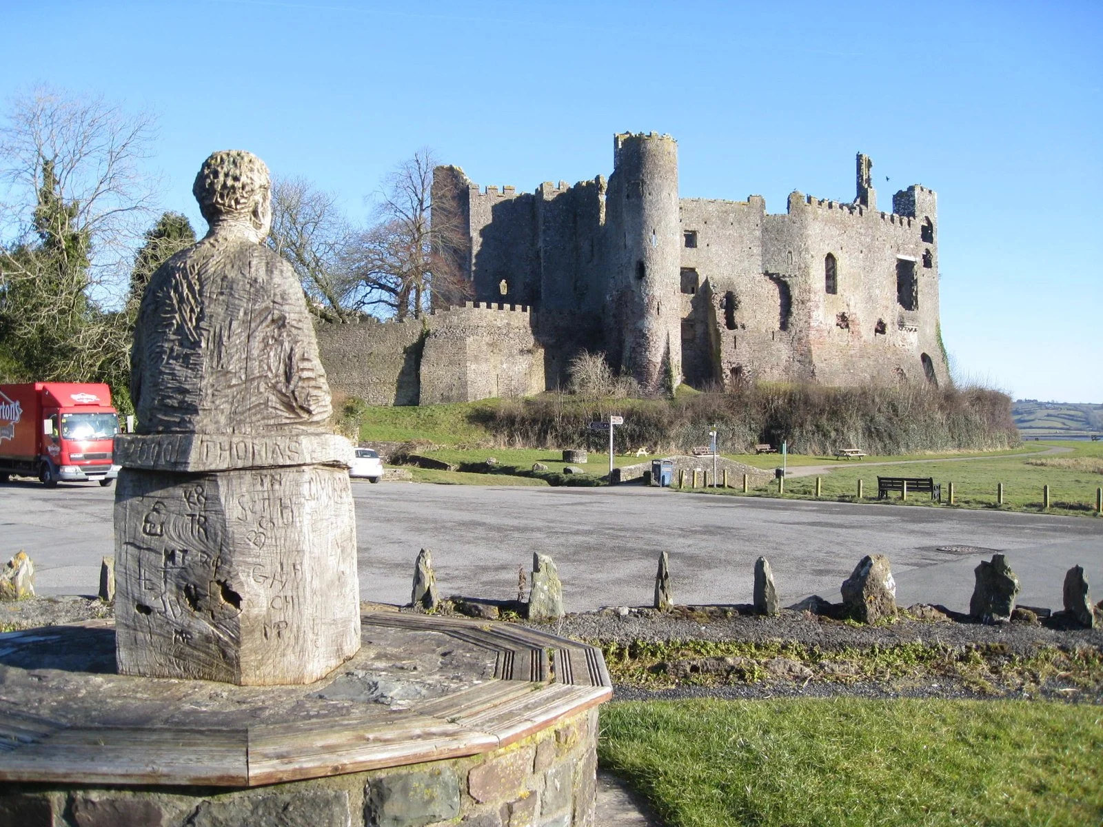 https://en.wikipedia.org/wiki/Laugharne_Castle