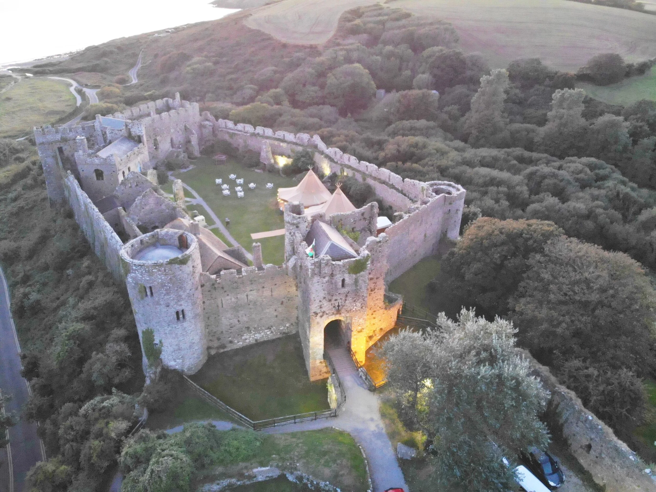  https://manorbiercastle.co.uk/  