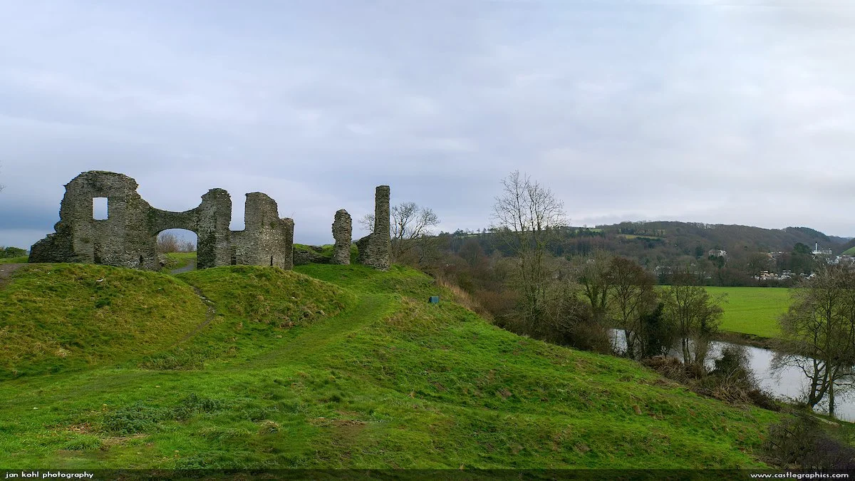   https://www.castlewales.com/newcas2.html  