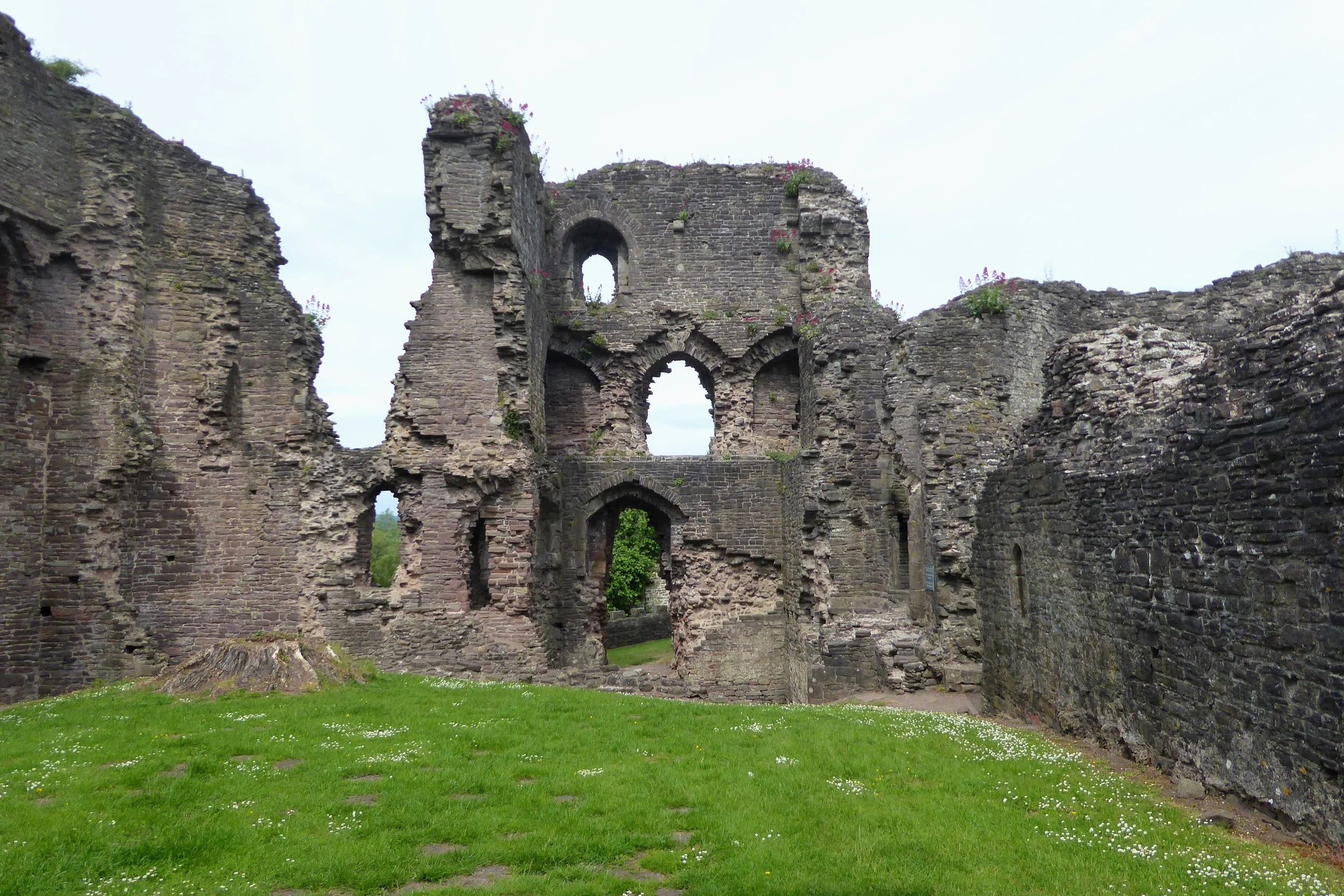 An image of Abergavenny castle ruins