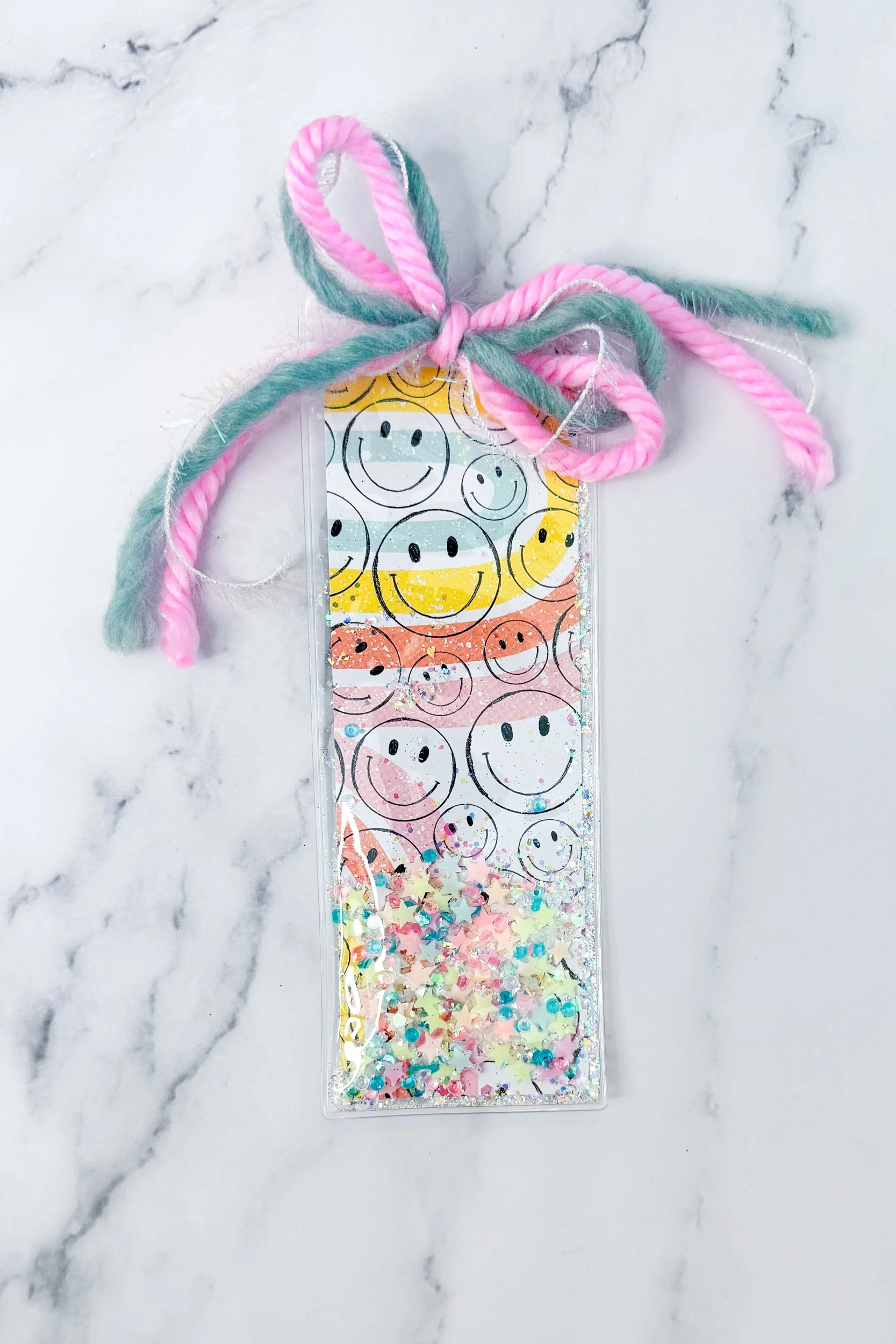 'Chasing Rainbows' Shaker Bookmark