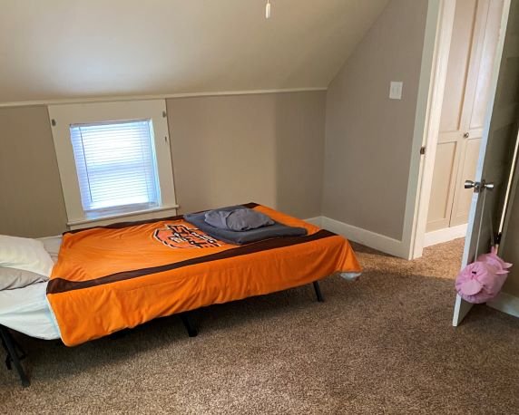 130 crop bed carpet.jpg