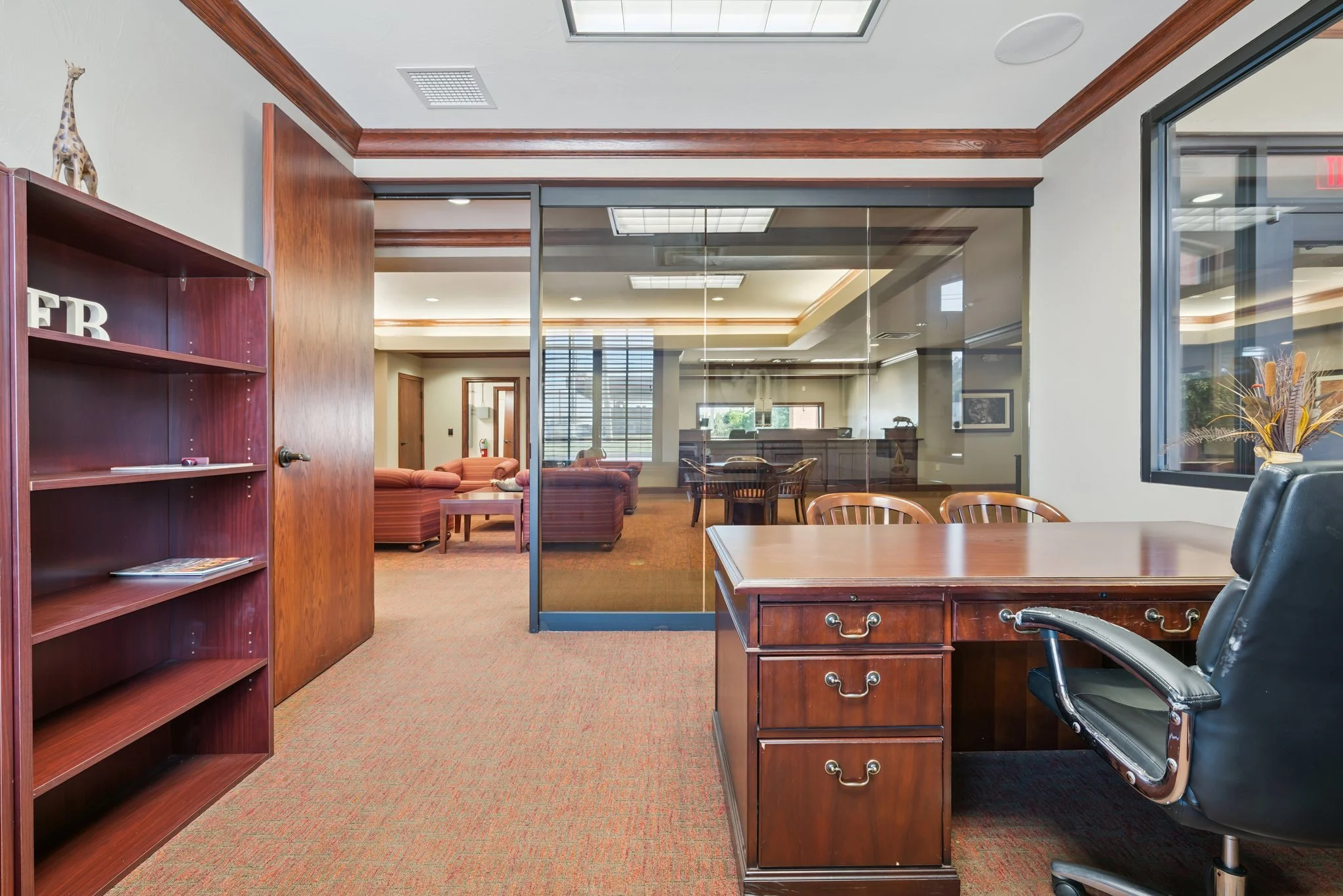 22-web-or-mls-525 S Jardot Rd_022.jpg