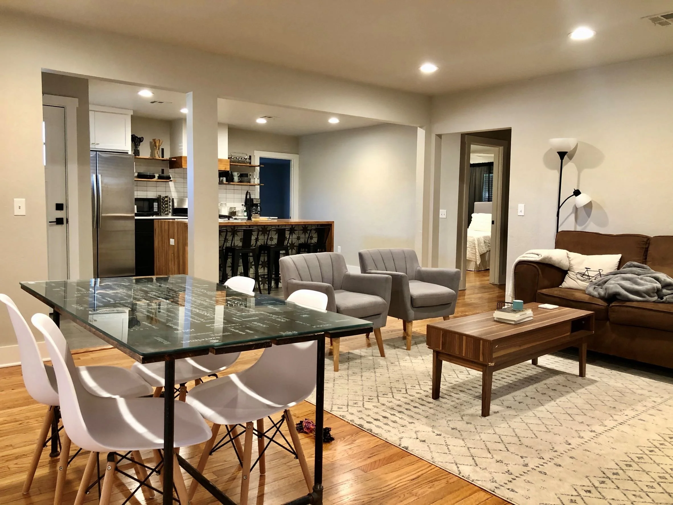 livingroom-1.jpg