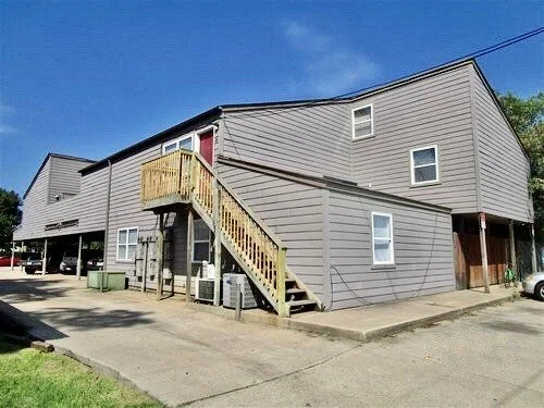 421 W 3rd Ave #2