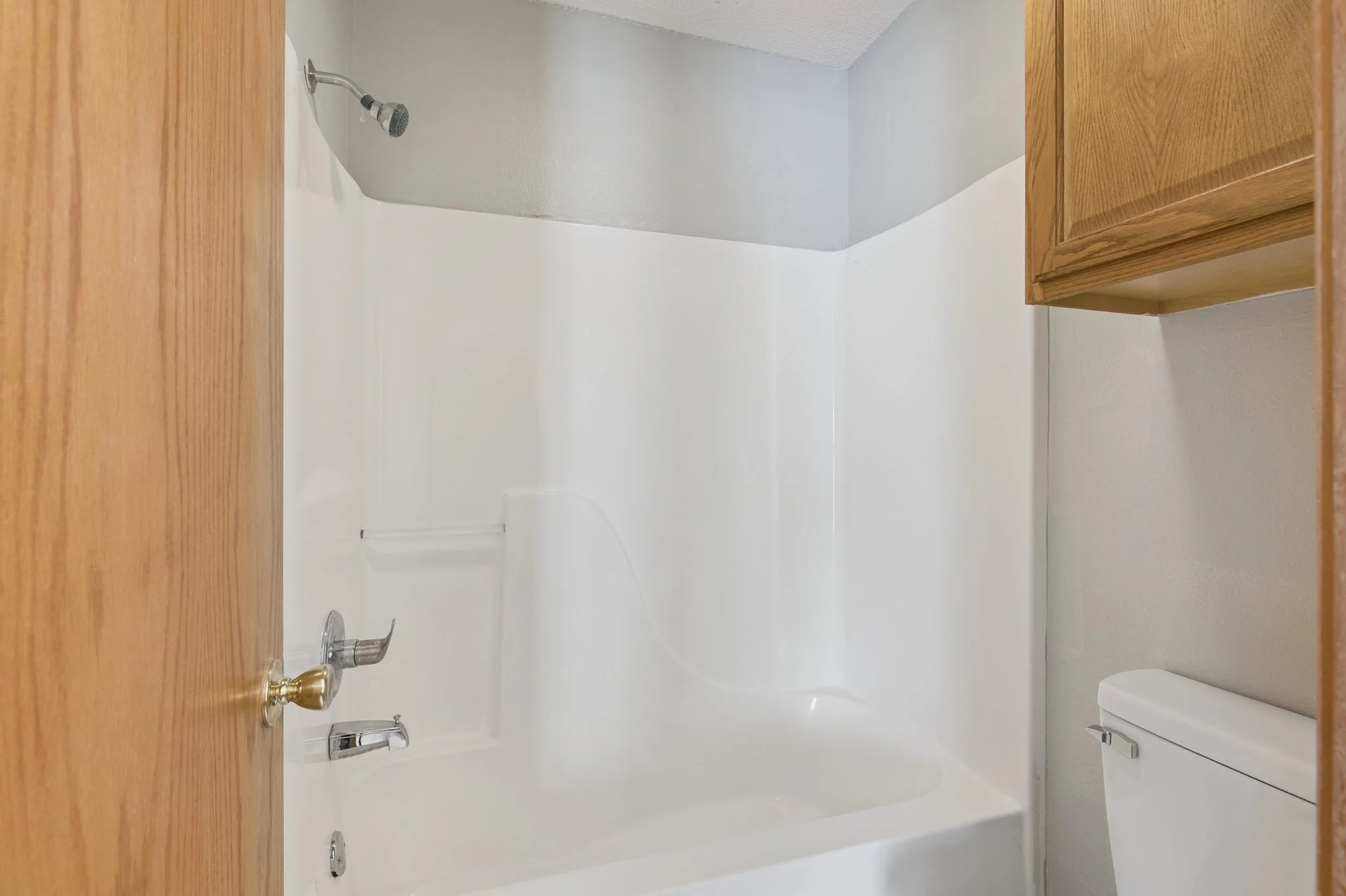 23-web-or-mls-721 Pecan Hill St_023.jpg