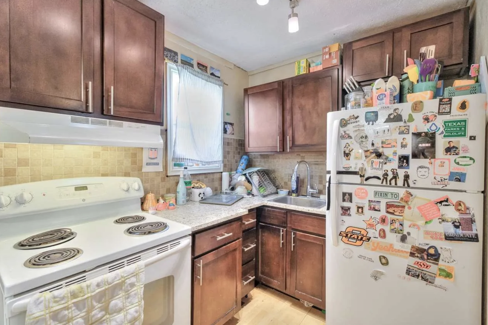 123 Burdick kitchen.png