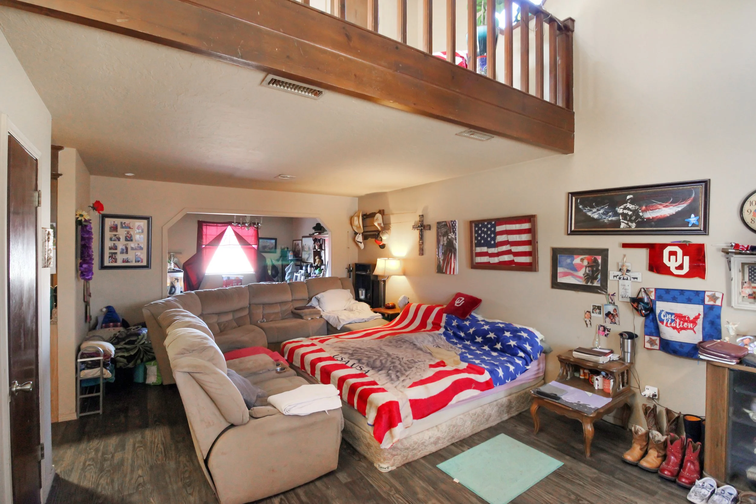 212 Mockingbird 1.jpg