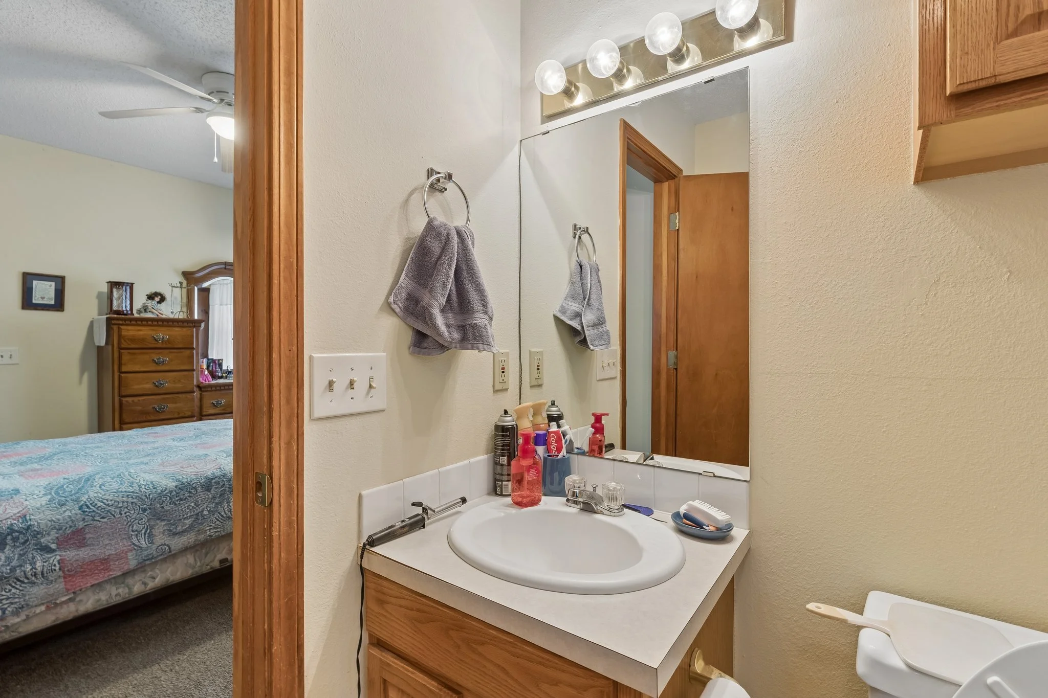 24-web-or-mls-1404 Par Rd_024.jpg