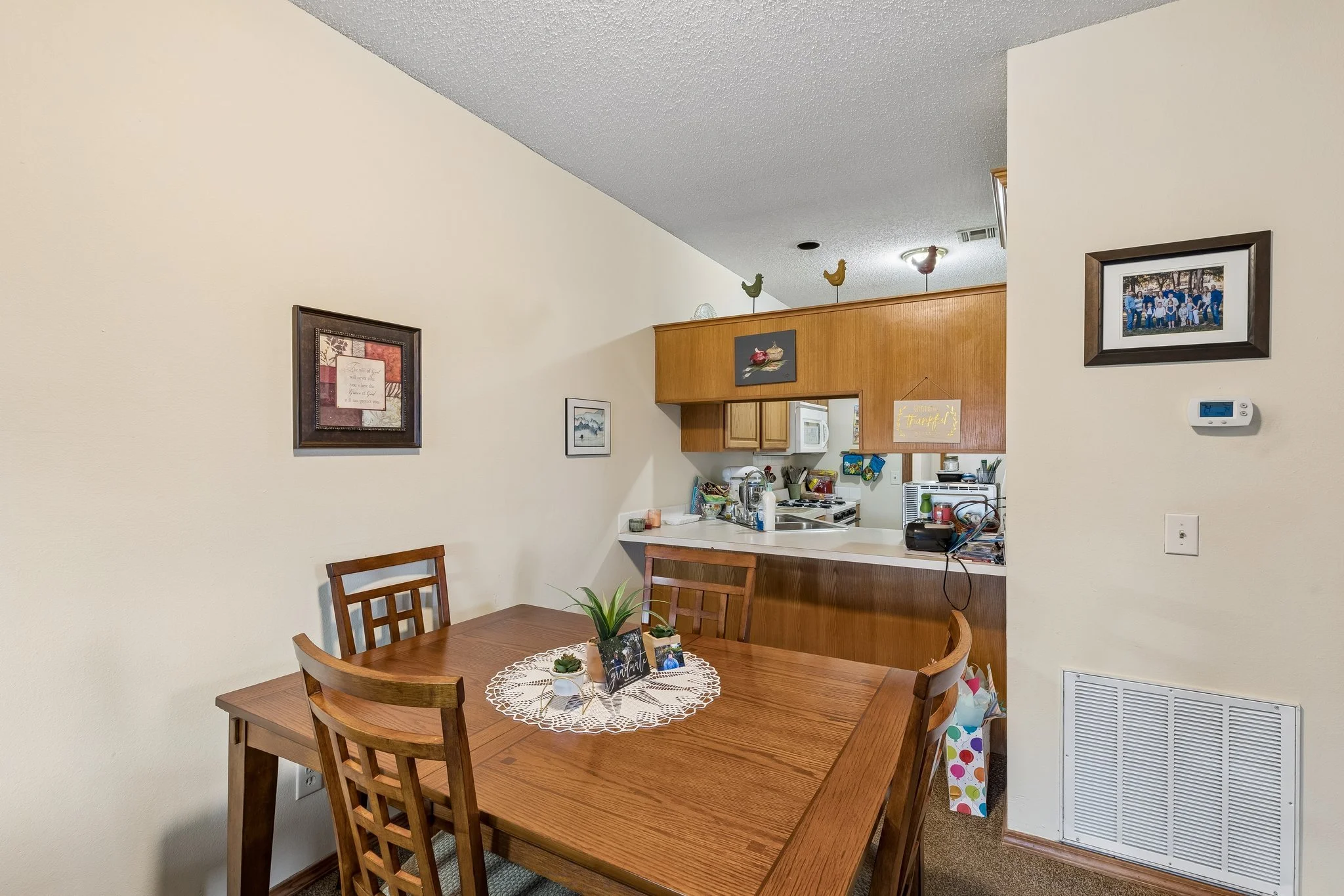 15-web-or-mls-1404 Par Rd_015.jpg