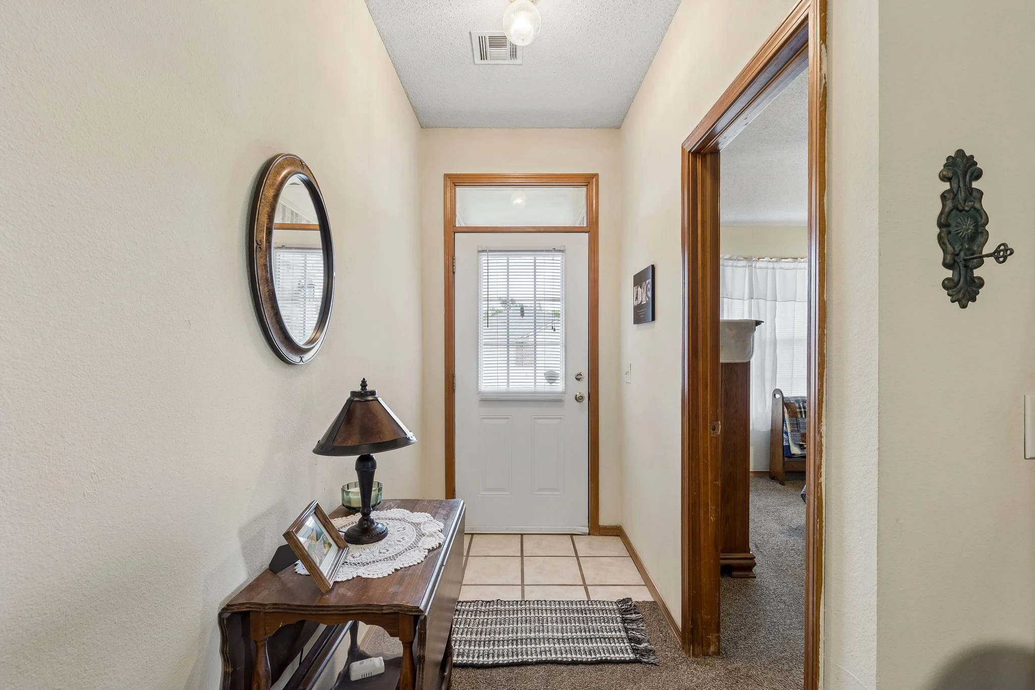 7-web-or-mls-1404 Par Rd_007.jpg