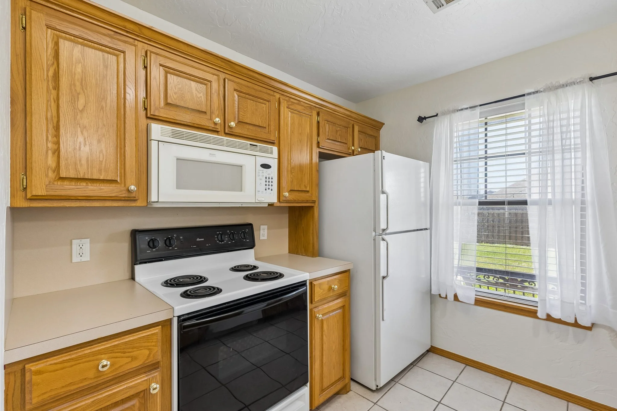 23-web-or-mls-2213 N Benjamin St_013.jpg