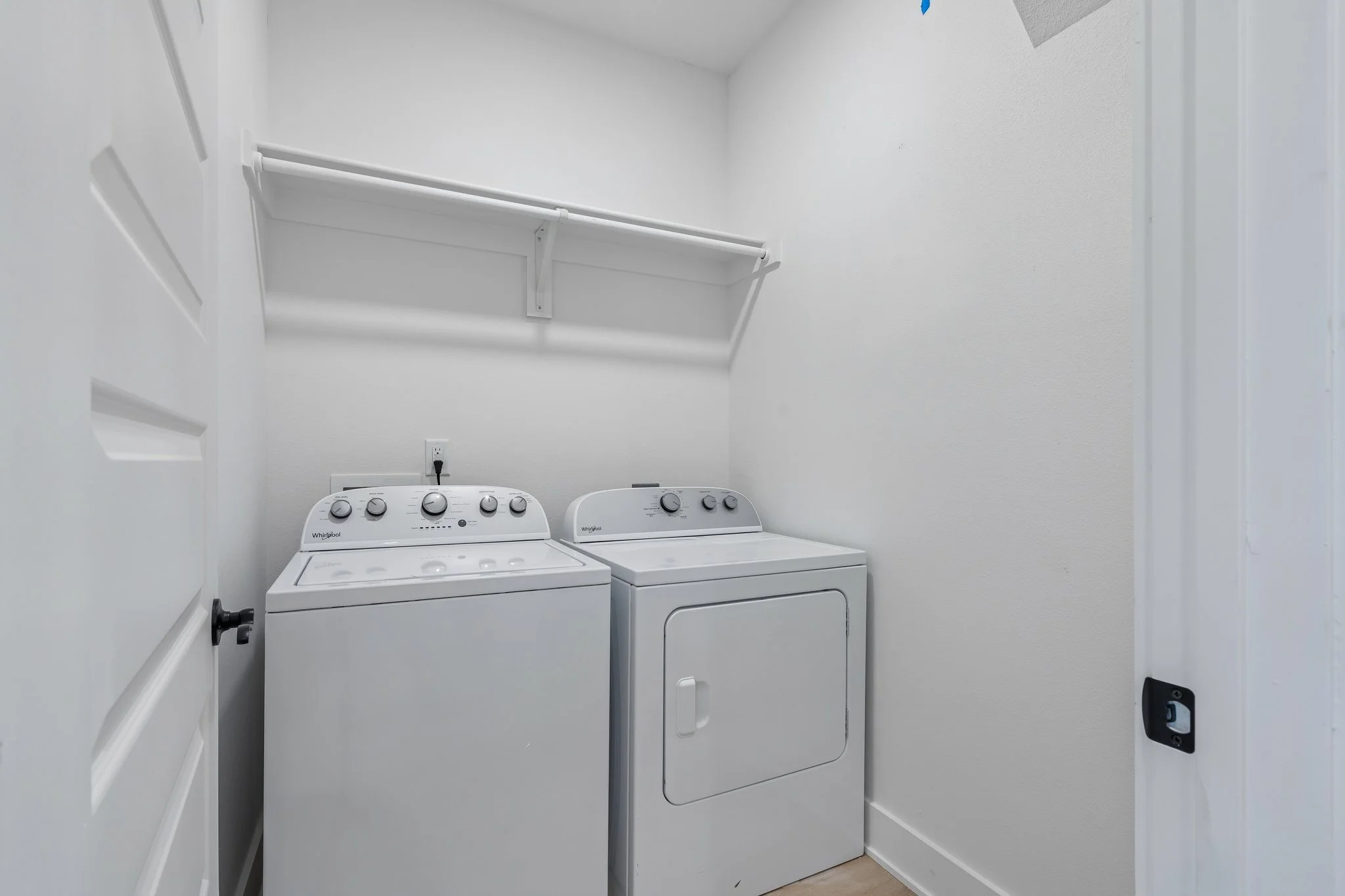 44-web-or-mls-807 W 7th Ave_044.jpg