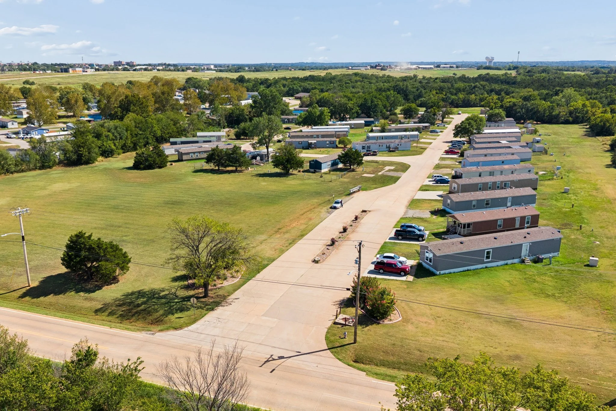 1-web-or-mls-2800 W Lakeview Rd_001.jpg