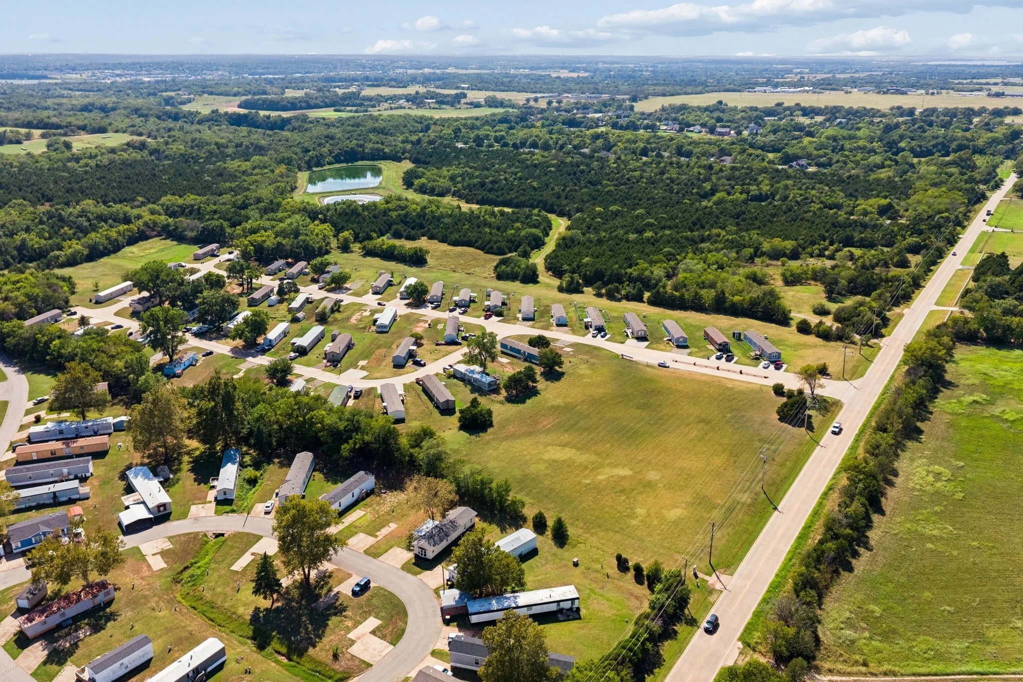 36-web-or-mls-2800 W Lakeview Rd_036.jpg