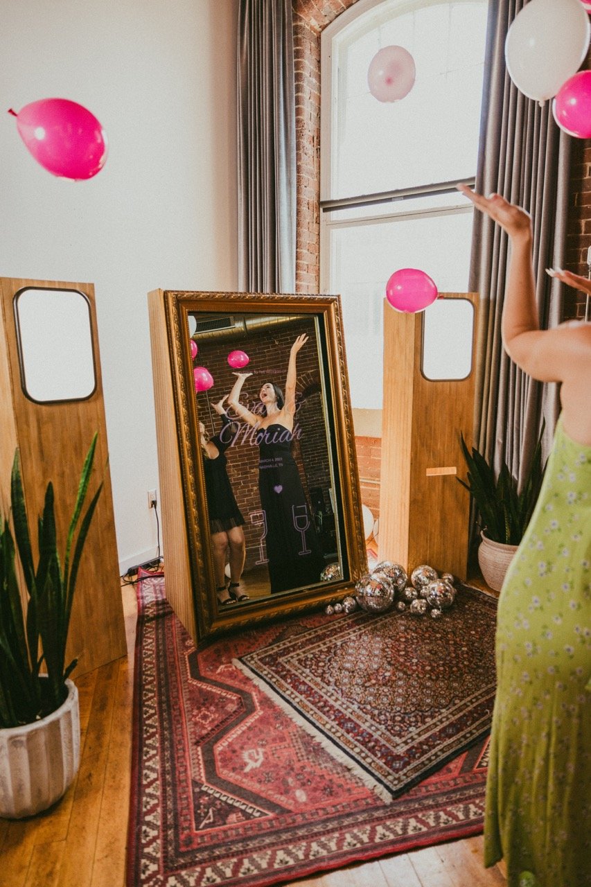 SeeTheMirror.jpeg
