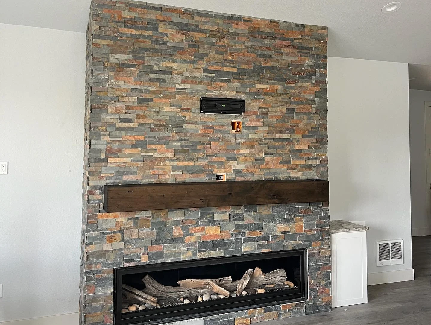 This Blackhawk @airbnb was in need of that extra mountain touch and FHR was happy to help. These owners are very excited to see their ideas come to life. #fhrpropertyservices #handymanservices #handyman #propertymanagement #propertyservices #remodel 
