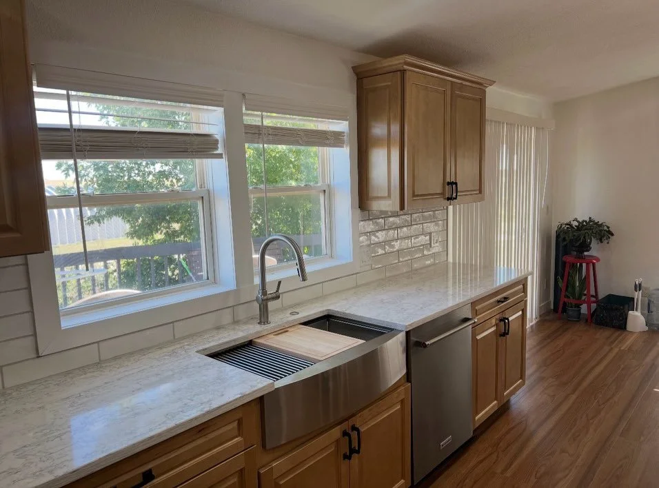 Another dream kitchen brought to life. Ready for the memories to be made. 

#KitchenRemodel
#KitchenRenovation
#KitchenTransformation
#RemodelingContractor
#HomeRemodeling