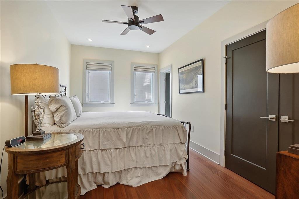 8220_Maple_second_bedroom.jpeg