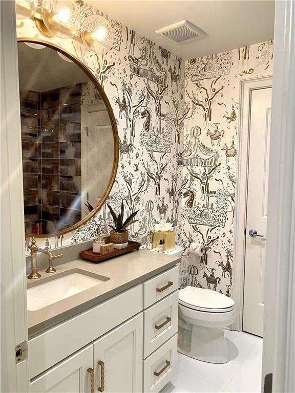 731_St_Charles_Bathroom2.jpeg