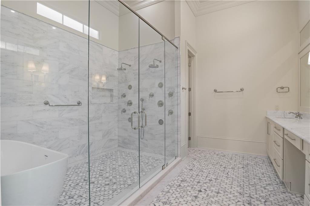 936_Jefferson_Primary_bath.jpeg