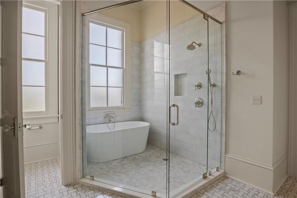 936_Jefferson_3rd_bathroom.jpeg