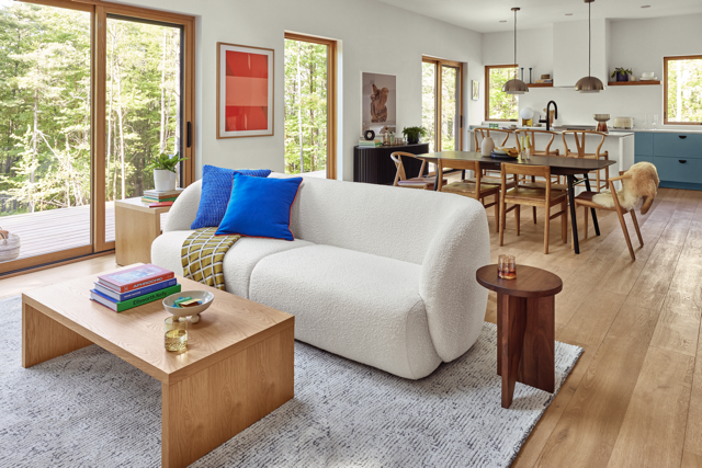 2023_AM_Winter_Launh_AM001999B Medium.png