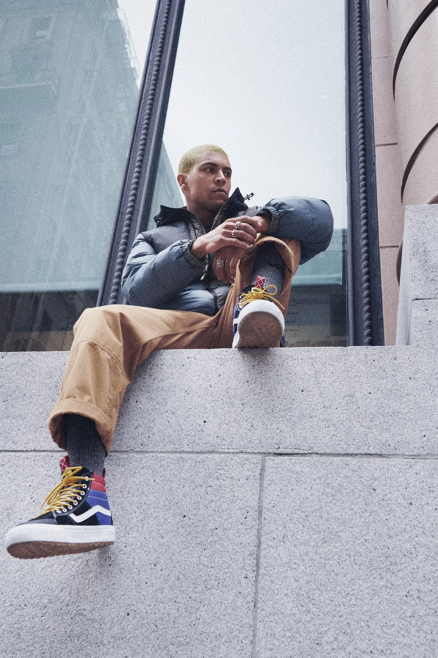 HO22_MTE_SK8Hi_MTE2_Mens_KeyLook_lifestyle_6645.jpg