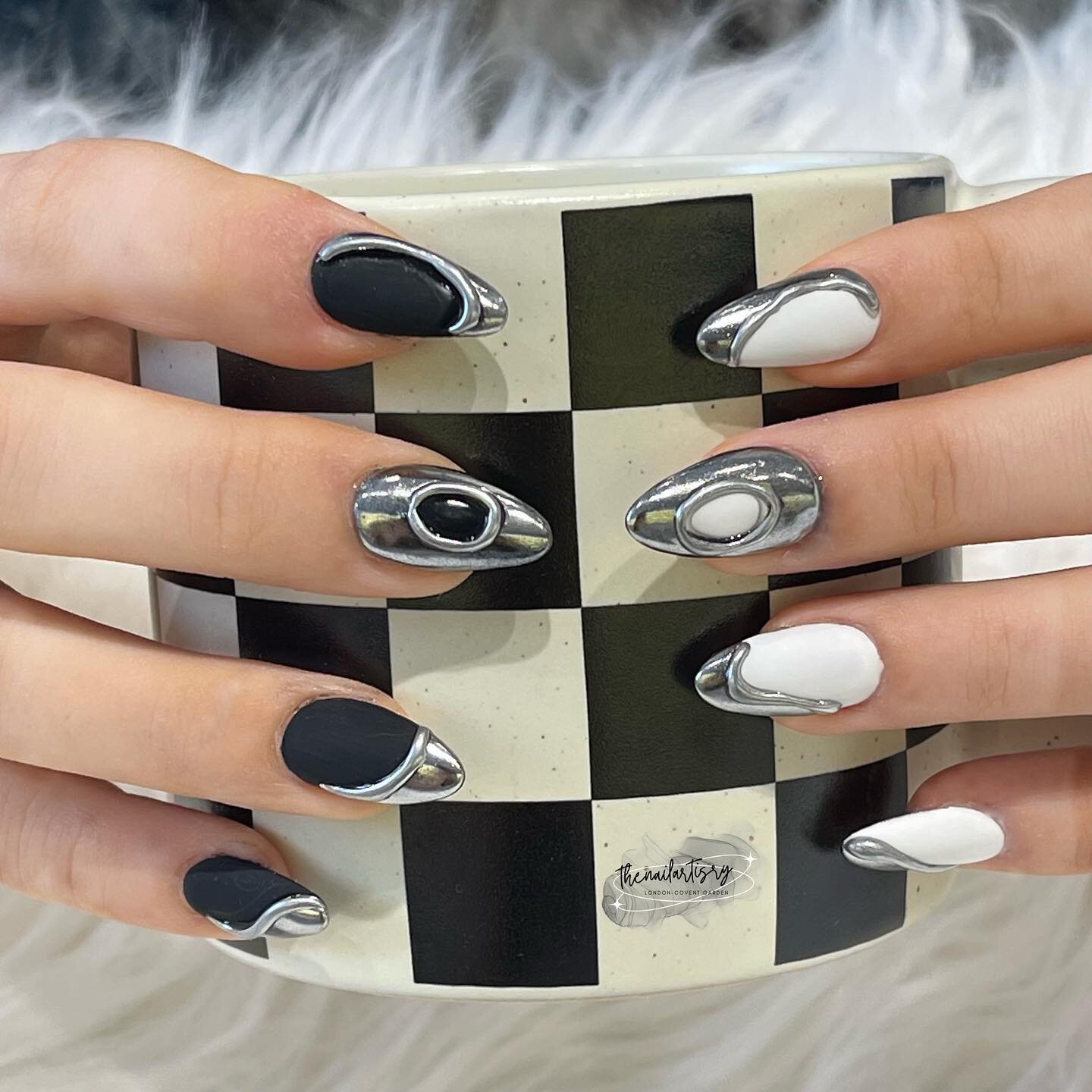 🖤⛓Follow the Hype- 𝟑𝐃 𝐍𝐚𝐢𝐥𝐬 𝐀𝐫𝐭𝐬 is everything right now 🖤🤍

👀 What do ya think of this style? We can create different type of 3D Nails Art 📲 Head to our bio and book your appointment with us
❤️&zwj;🔥 We are based in Covent Garden Lo