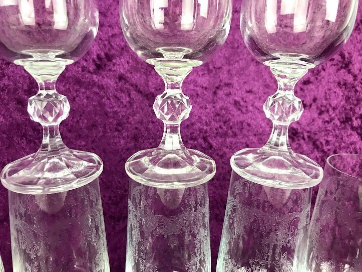 https://i.etsystatic.com/22341618/r/il/eb484e/3283858579/il_fullxfull.3283858579_ous3.jpg