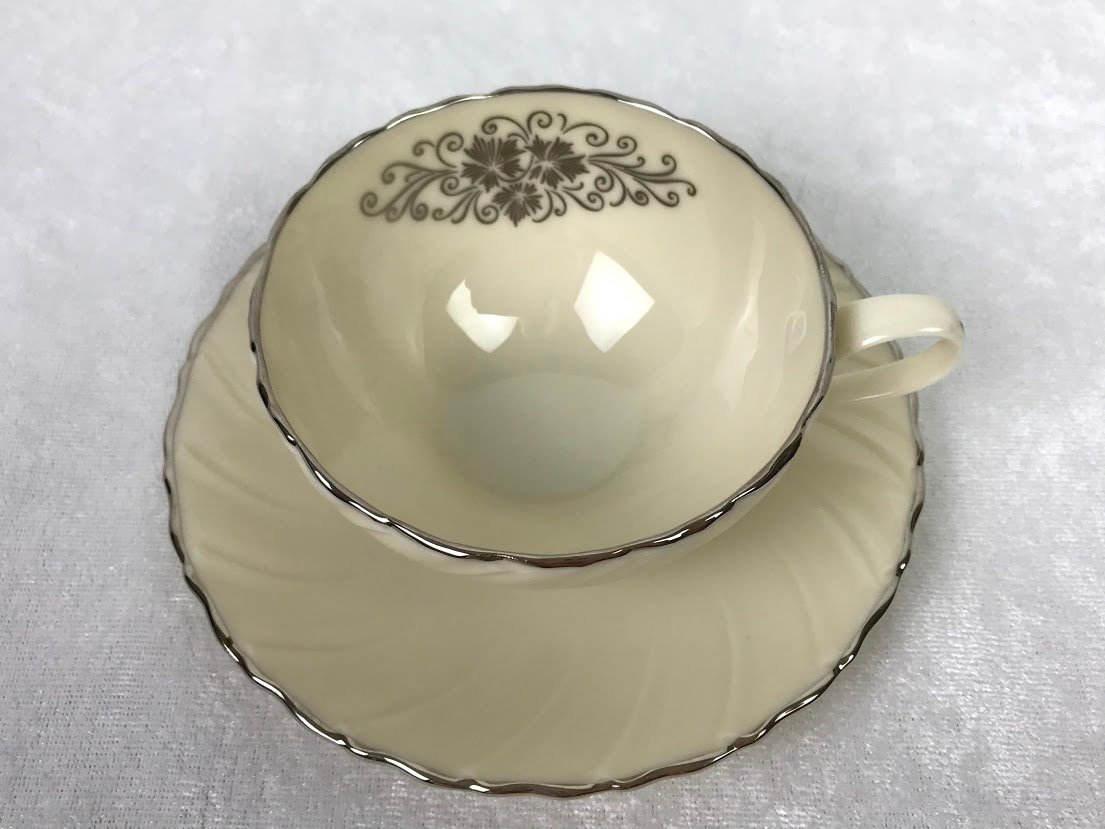 https://i.etsystatic.com/22341618/r/il/17d669/2604450925/il_fullxfull.2604450925_1mlz.jpg