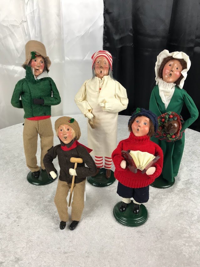 Byers Choice Christmas Carolers Collection