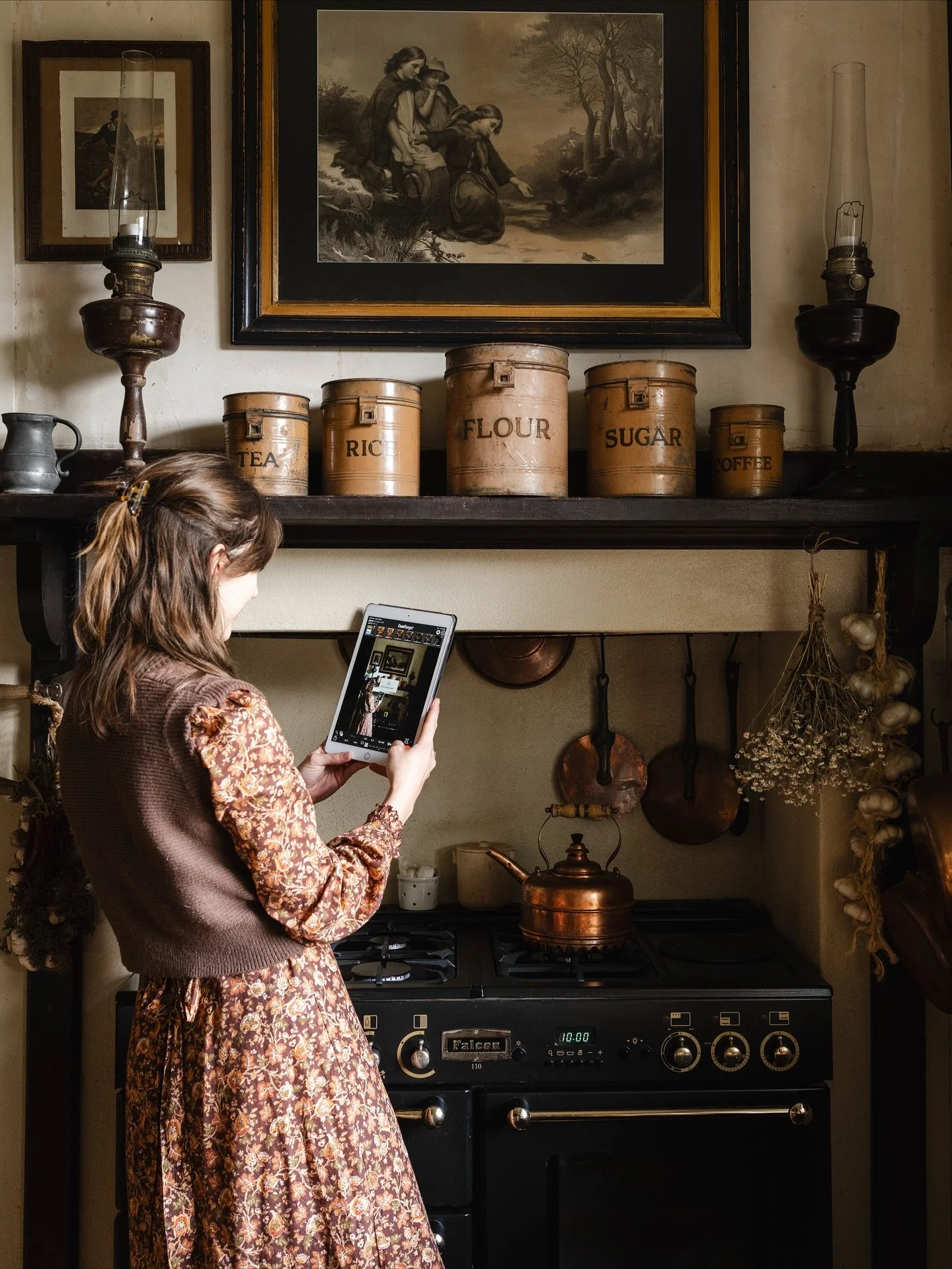 What a special honour it was to contribute to a new book: The Home Bird by Elle Hervin. 
@elle_the_home_bird 

Elle, based in the UK, reached out to me mid-2024 regarding some possible Australian homes to include in her debut book. I travelled to @wr