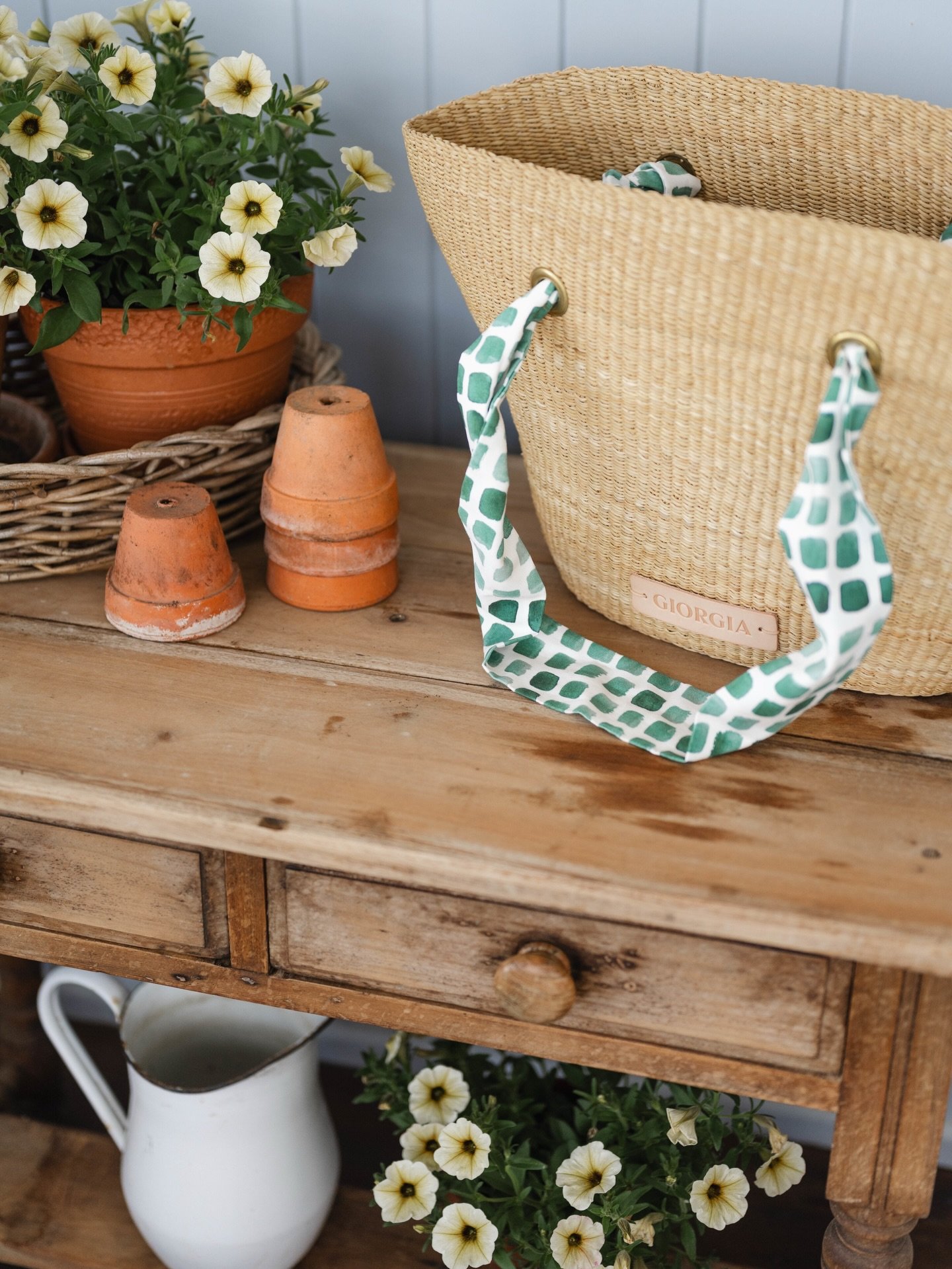 Jess from @giorgia_australia contacted me about photographing her market baskets on the cusp of us moving house in September last year. 

Patient cardboard boxes were still piled in corners as I set about styling and capturing scenes in a few corners