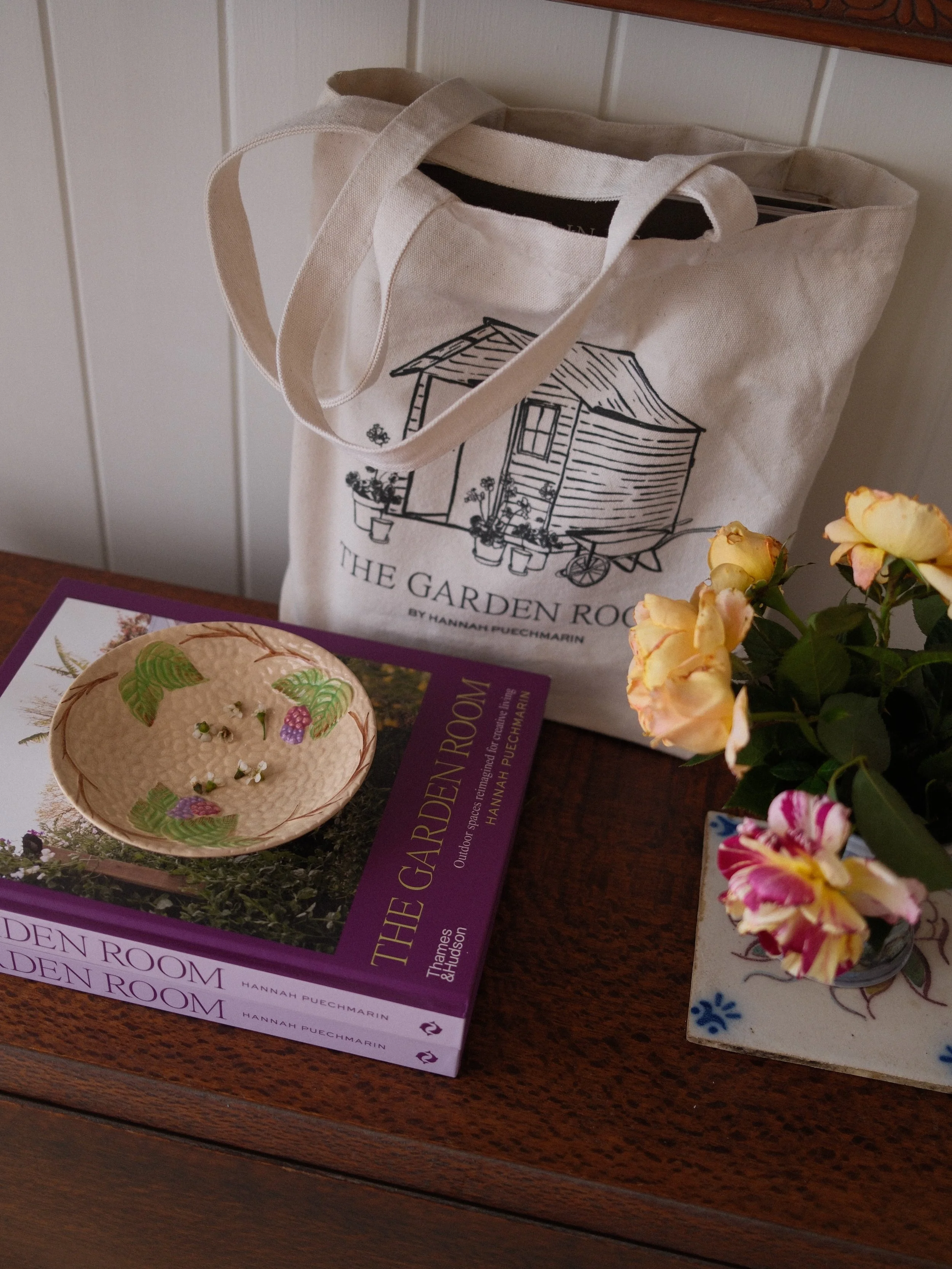 A limited restock of The Garden Room is now available on my website. 💜💚

I am selling exclusive signed copies bundled with my illustrated tote bag and gift card sets, the price includes shipping anywhere in Australia. 

And dare I say it&hellip; pe