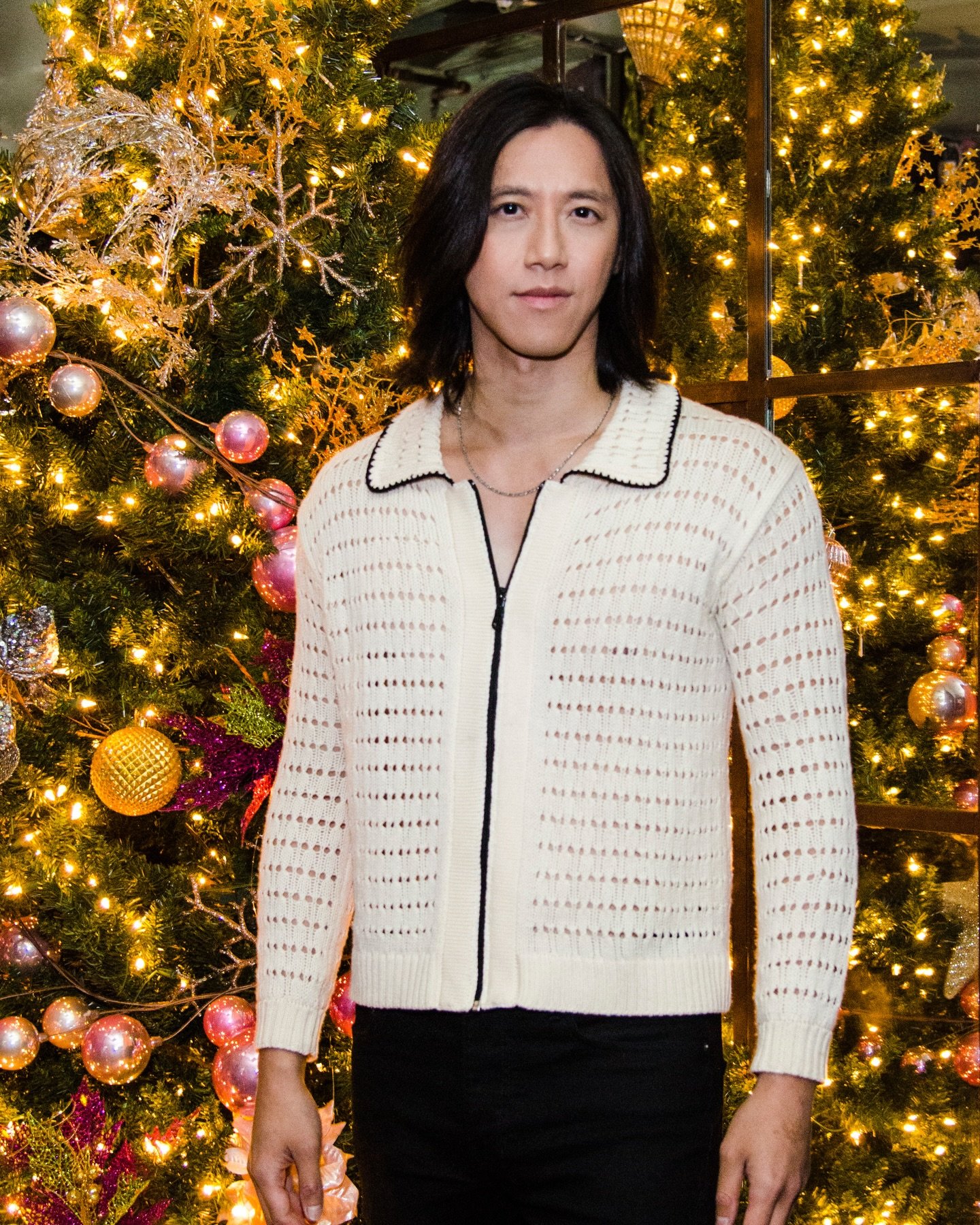 Happy Holidays to everyone! 🎄✨

Designer: @elarishanna__ 
Event: @leilaciancaglinitv 
Location: @surrules 
Photographer: @nelson.shen 
Makeup: @naughtyandnicebeauty 
Hair: @nail.toni 

.
.
.

#model #fashion #photoshoot