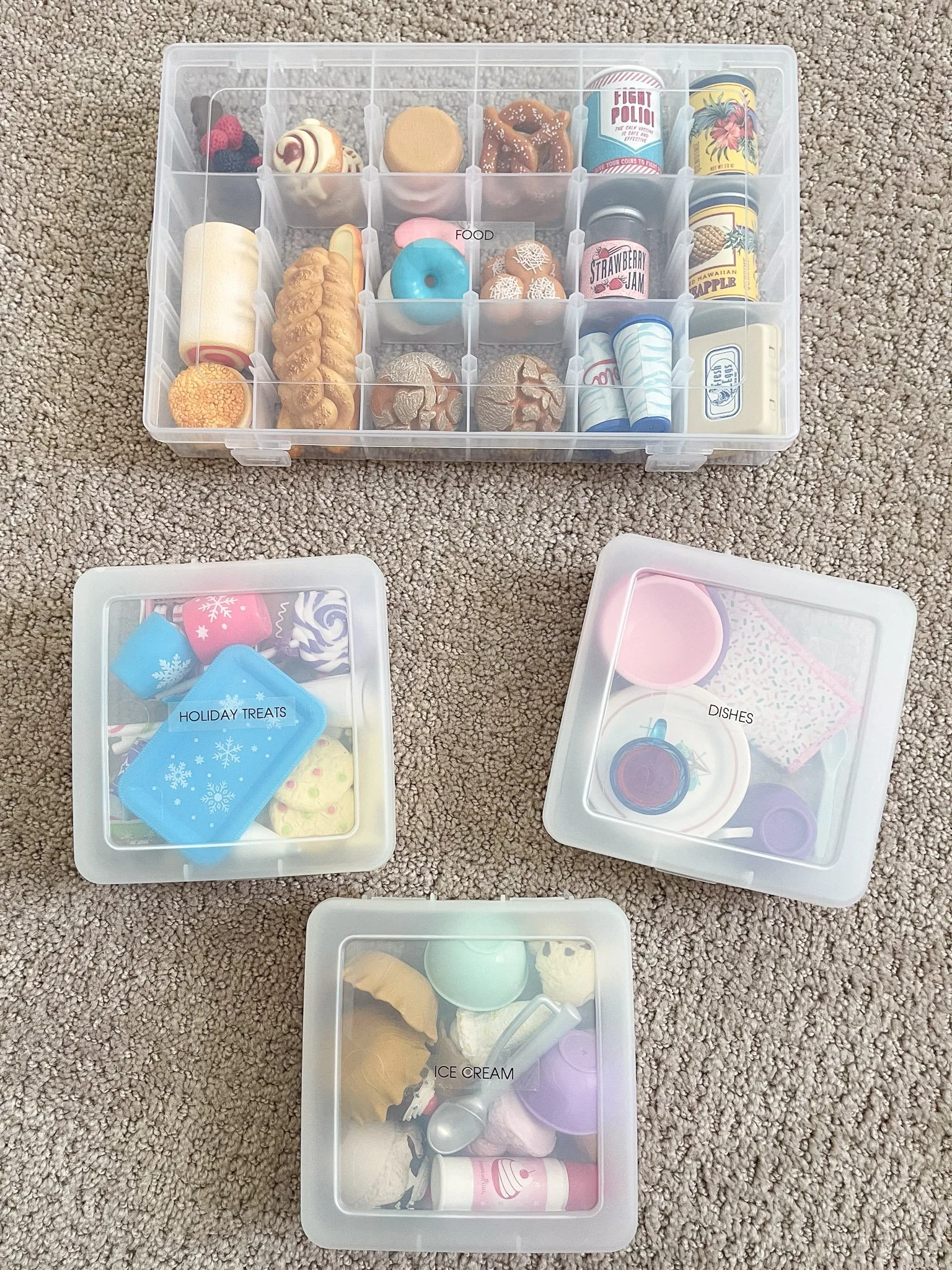 Toy organization system for dolls and accessories