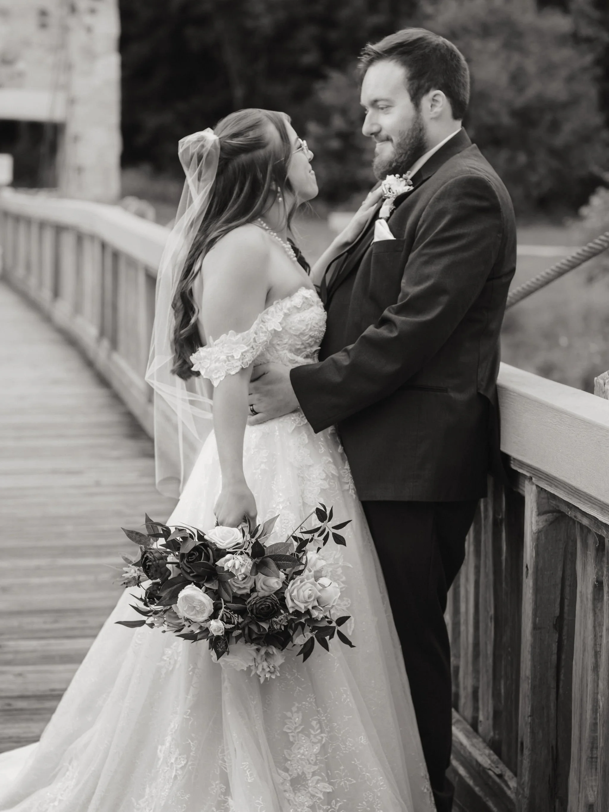 TheJacobsens-Bride&Groom-RusticLensLLC-051.jpg