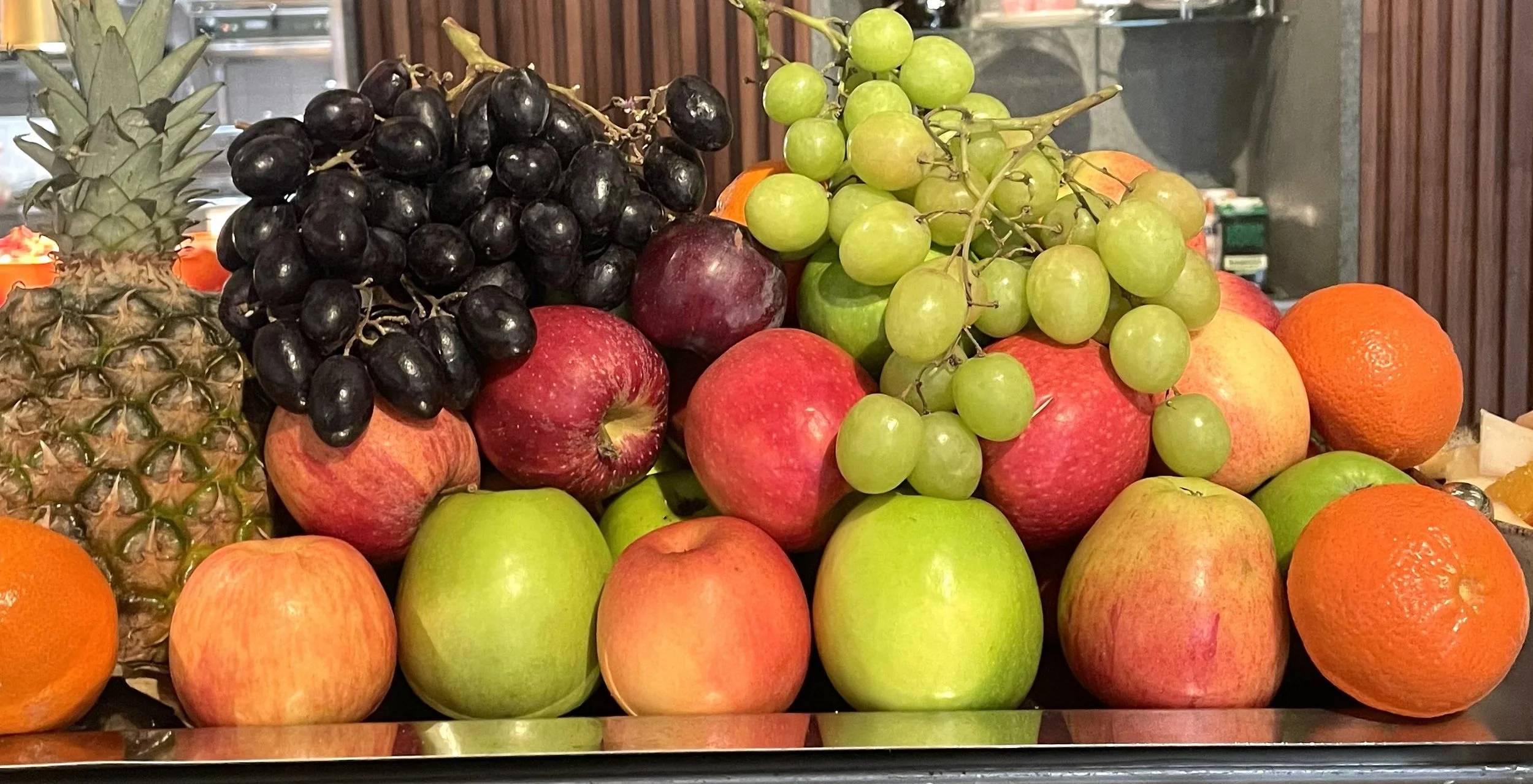 Your personalized fruit plate for metabolic balance and internal health.