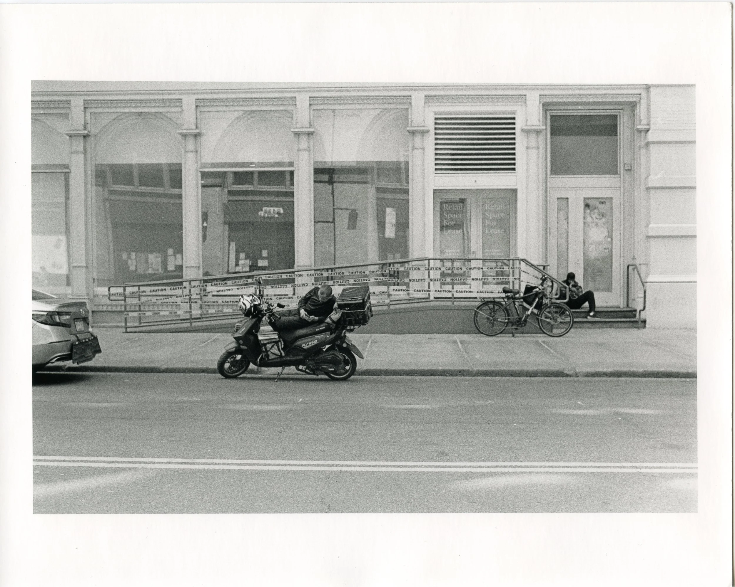 Carolyn Dobbe
New York, NY

Carolyn Dobbe has worked in the darkroom for over 25 years, beginning her studies with Roy DeCarava at Hunter College and continuing to produce silver gelatin prints.

The image presented here is drawn from her ongoing New