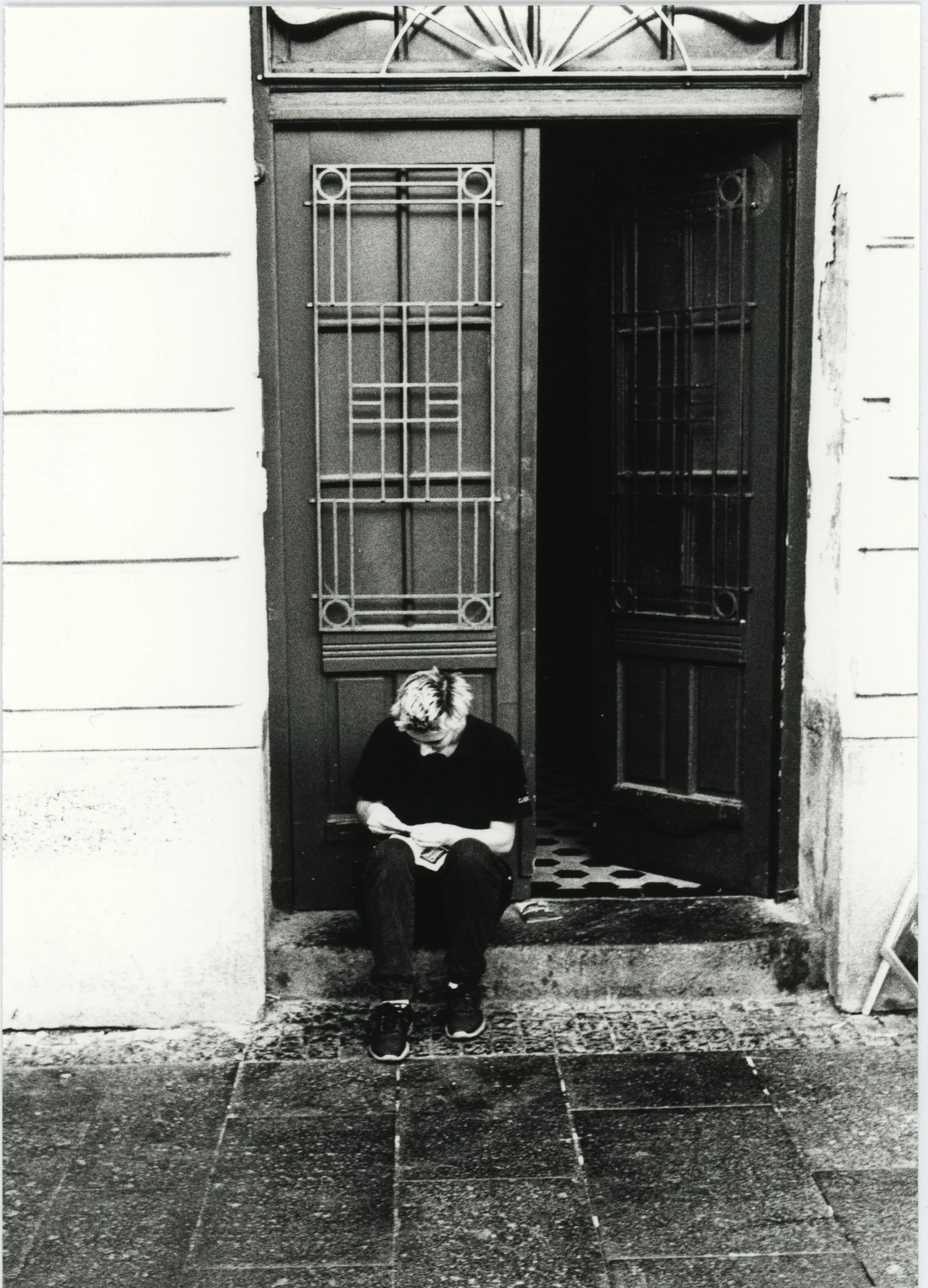 Mikhail Yagupov (Miki)
Novi Sad, Serbia

Mikhail Yagupov is a non-binary, film-only photographer based in Novi Sad, working exclusively in silver gelatin and lith printing processes, often on expired papers.

Yagupov’s work examines time, materiality