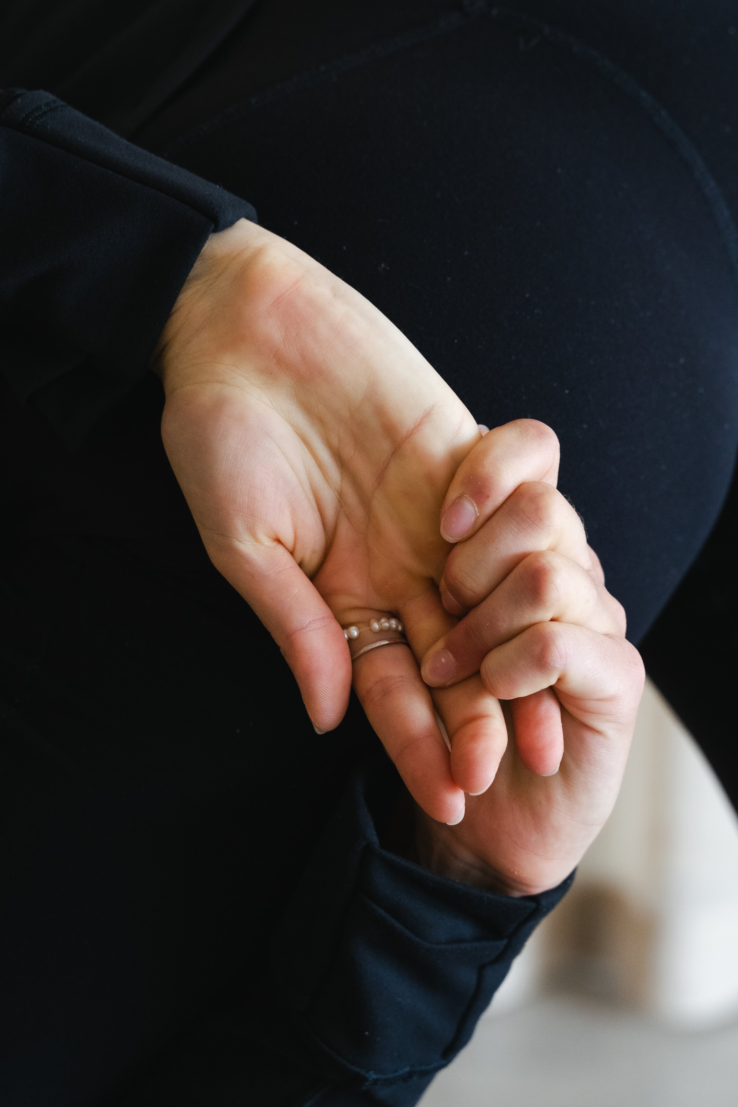 Farah Hassan YogaShoot-67.jpg