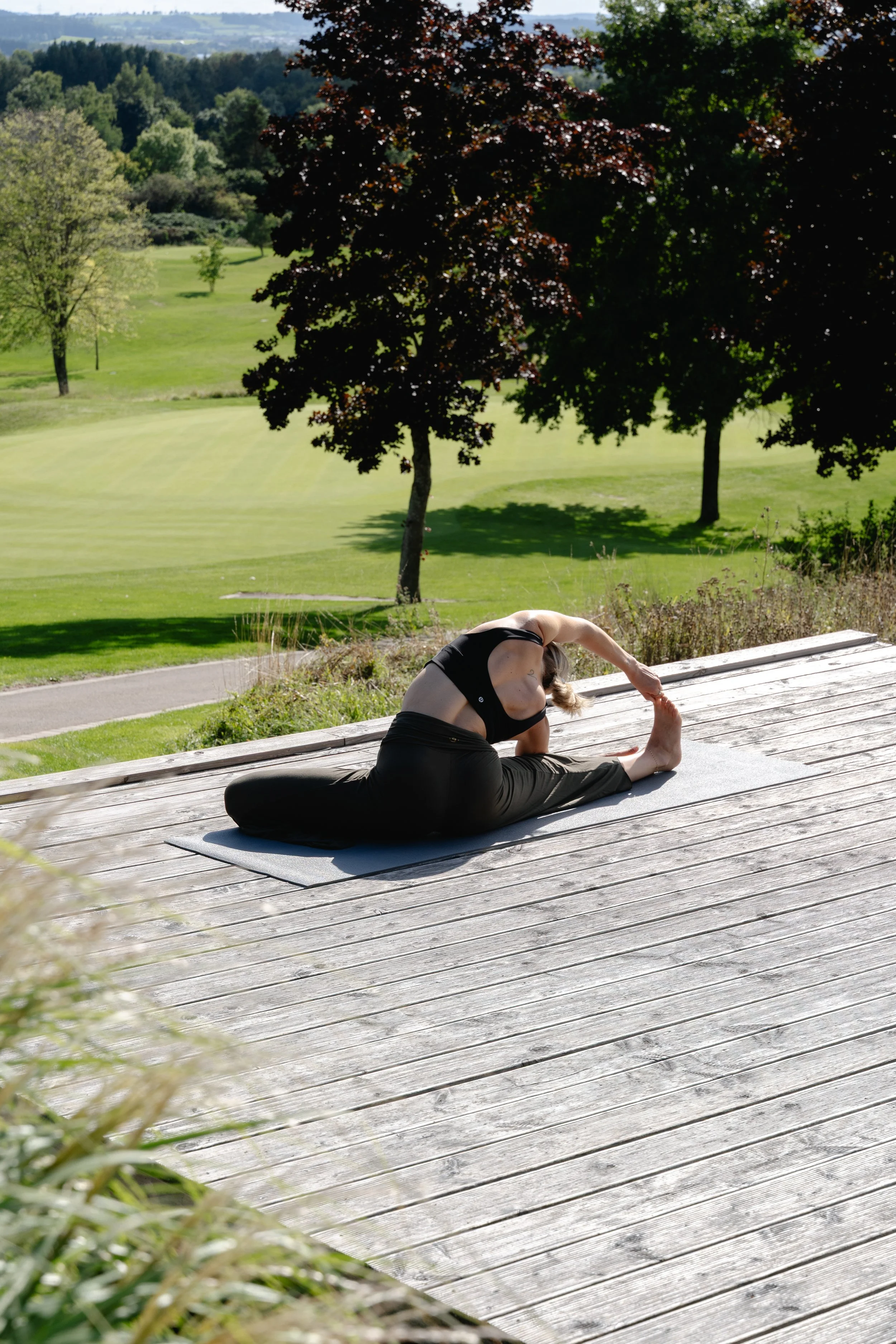 Farah Hassan YogaShoot-24.jpg