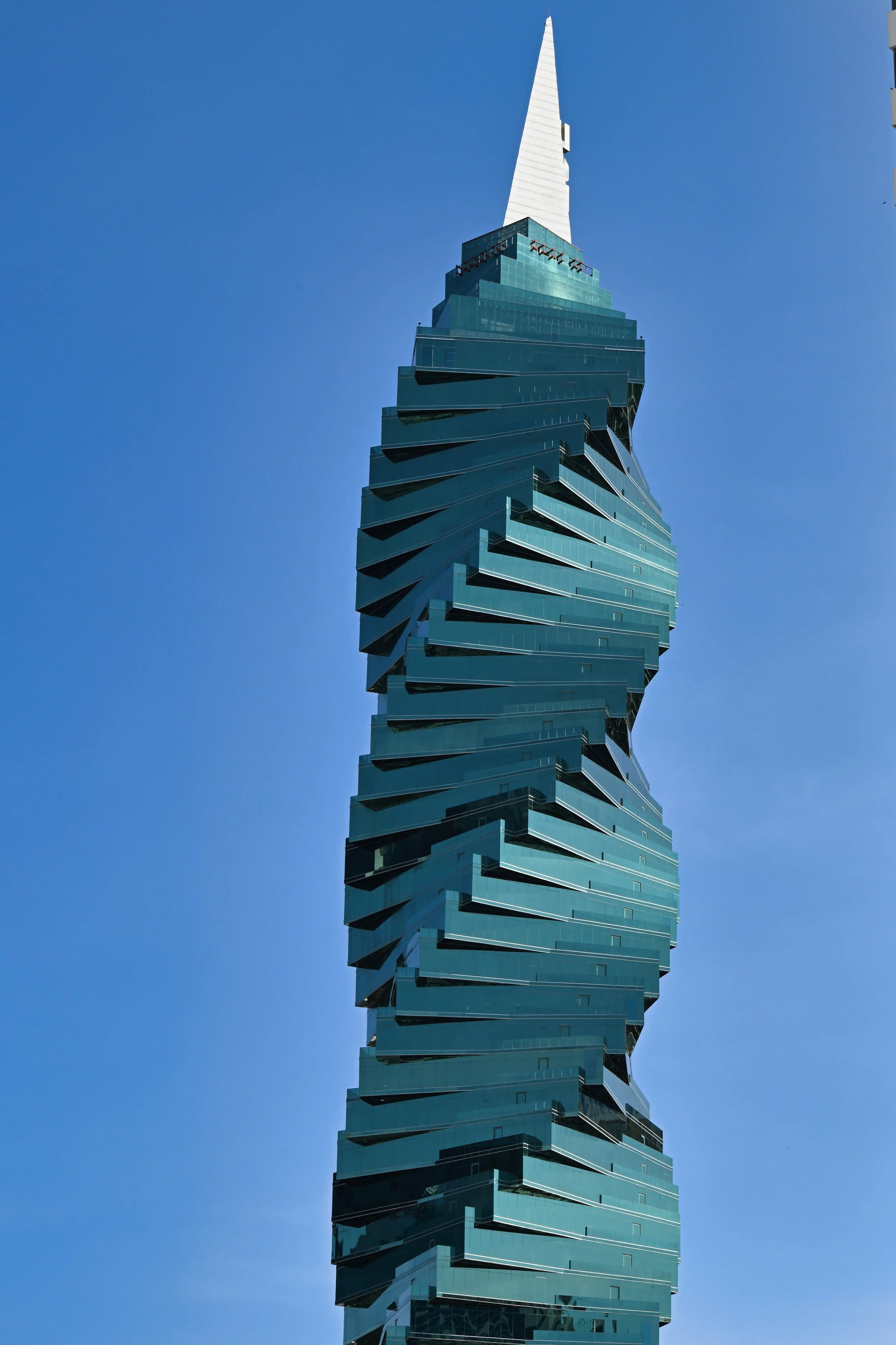 my favourite building, F&F Tower at 233m