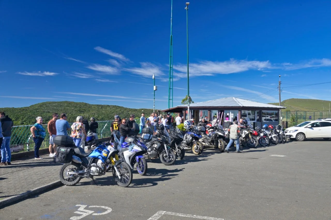  parking at a viewpoint