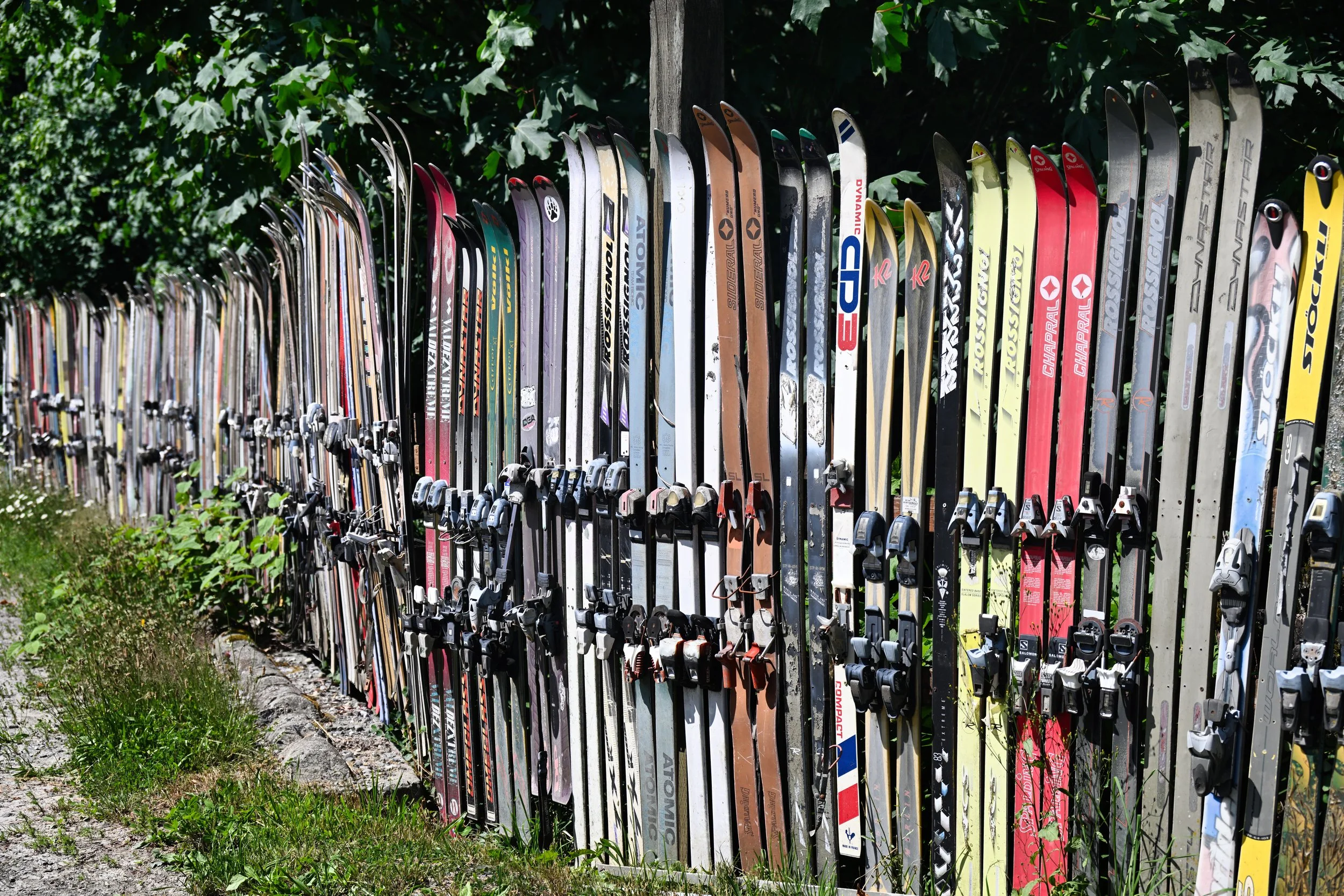 ski fence at the bottom of the mountains